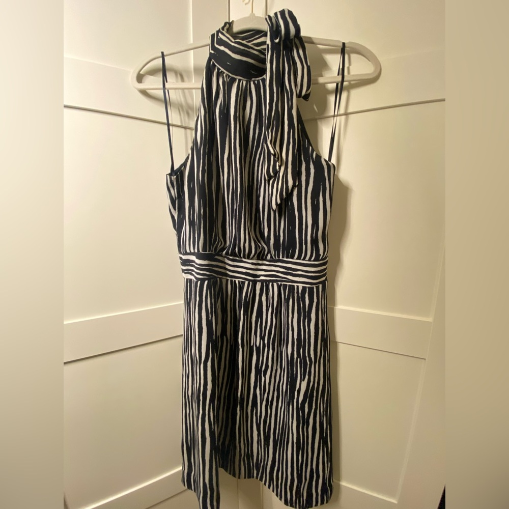 Black and white Banana Republic dress